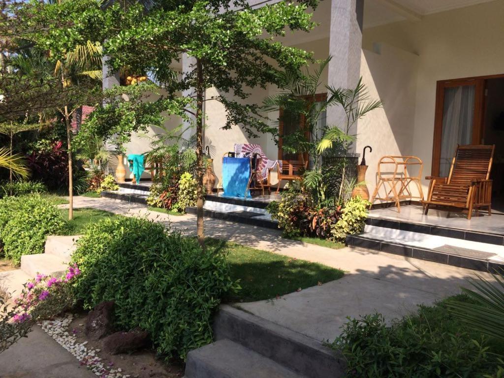 Astina Hotel Ловина Экстерьер фото